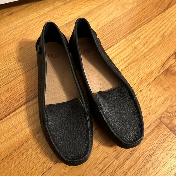 UGG Women's Flores Slip On Shoe Size 6 - Picture 2 of 3